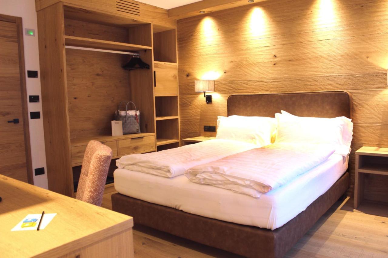 Hotel Li Anta Rossa Livigno Ngoại thất bức ảnh